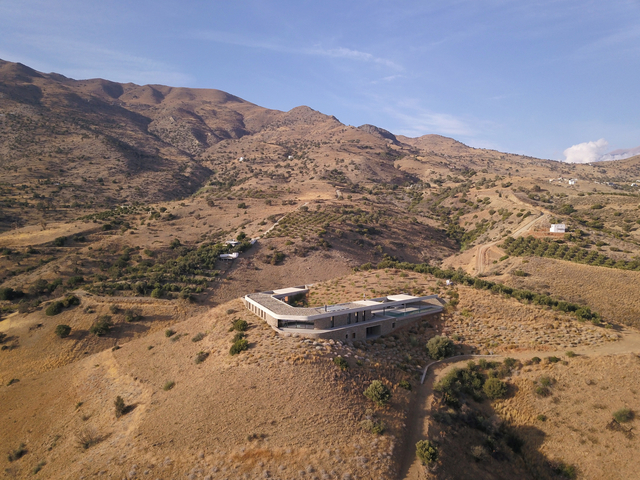 Ring House – Crete, Greece