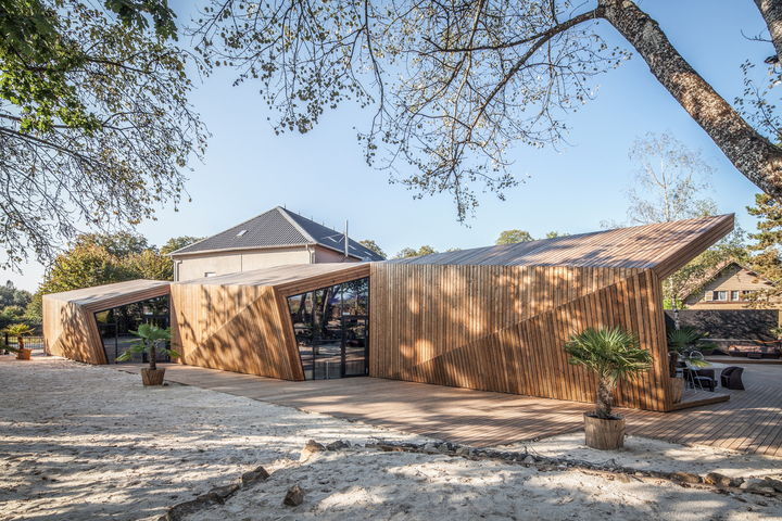 Boos Beach Club Restaurant – Bridel, Luxembourg