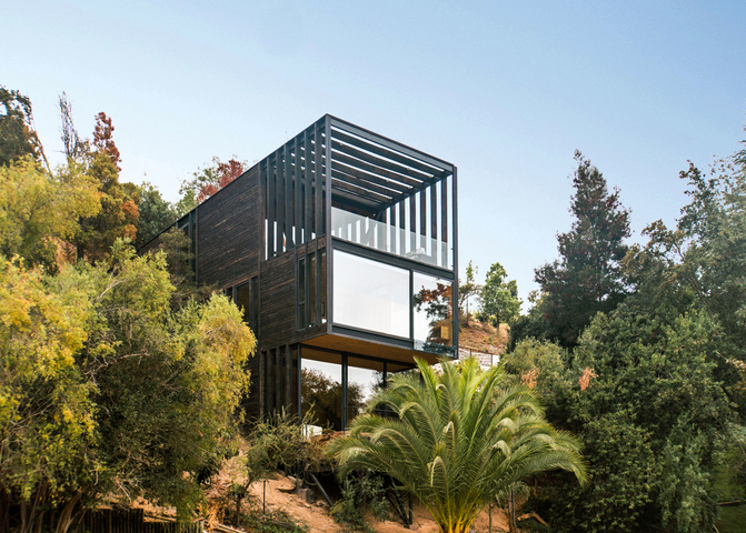 Slope House – Lake Rapel, Chile