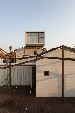 Preview of Vanoosh Villa – Tehran, Iran