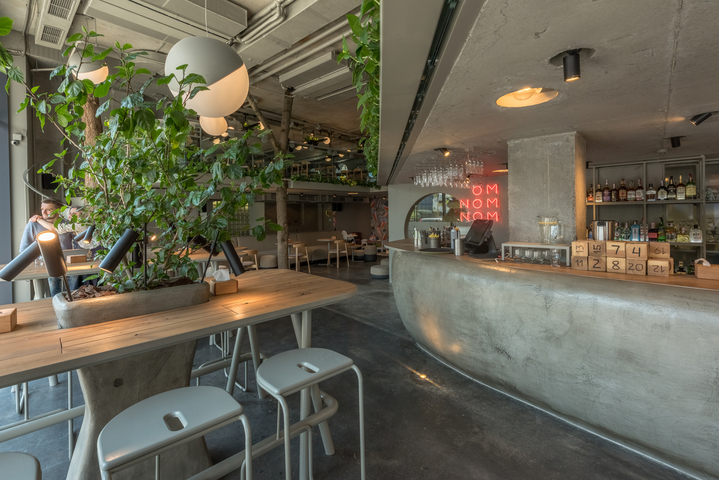 OM NOM NOM vegan cafe – Lviv, Ukraine