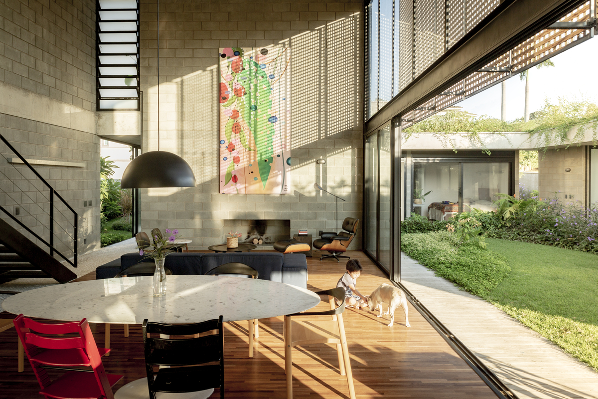 Courtyard House for Two Boys – Vinhedo, Brazil — image 4