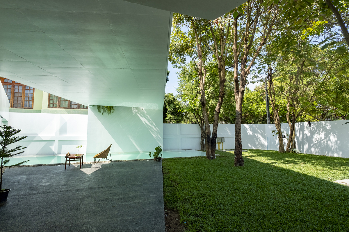 The White House – Vientiane, Laos — image 5