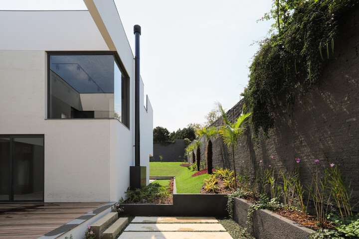Bazzotti House – Curitiba, Brazil — image 17