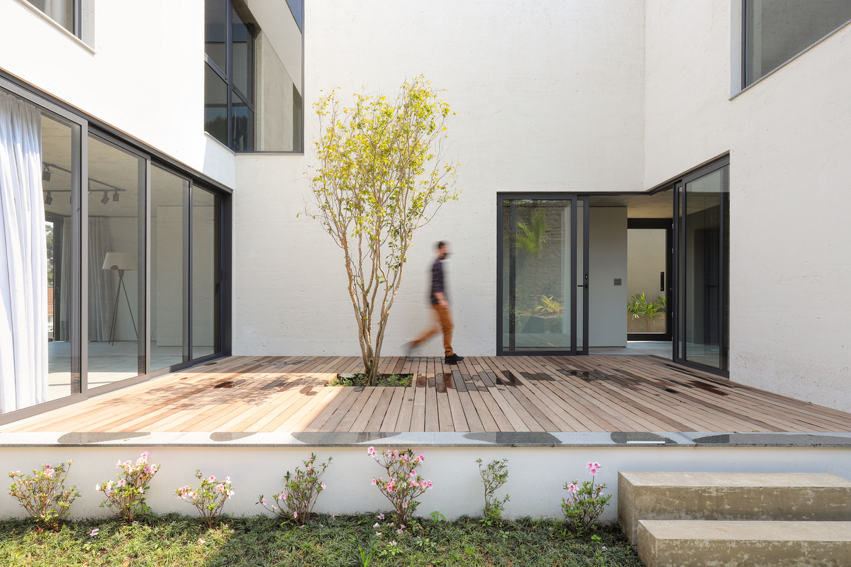 Bazzotti House – Curitiba, Brazil — image 12