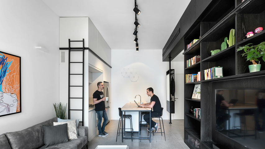 Men in Black – Tel Aviv , Israel