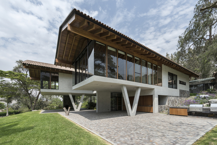 Preview of Los Condores House – Lima, Perú