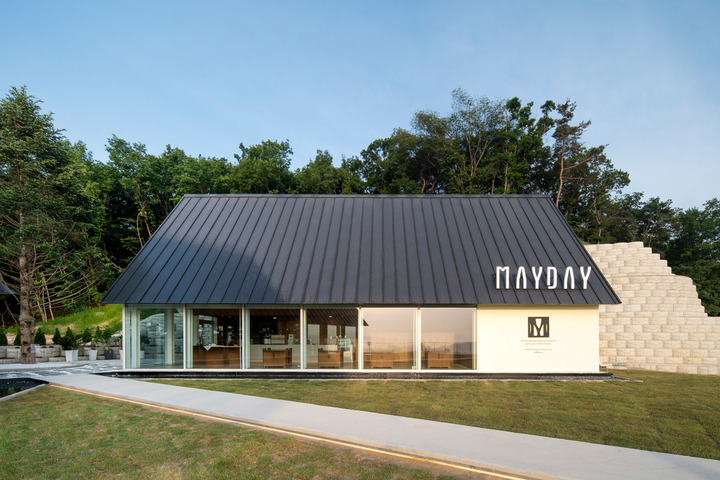 MAYDAY Café – Taepyeong-ri, Republic of Korea