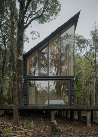Preview of Calfuco Refuge – Valdivia, Chile