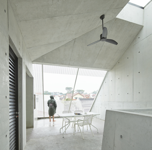 A Simple Terrace House – Singapore