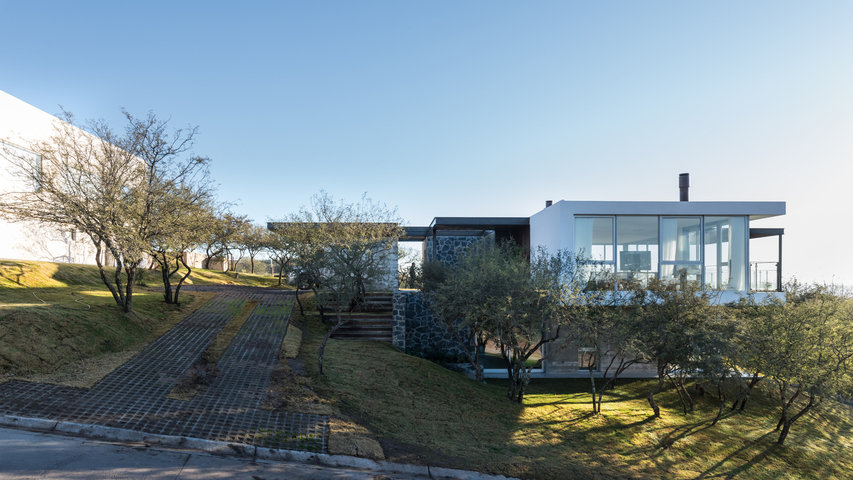 Preview of DC House – Córdoba, Argentina