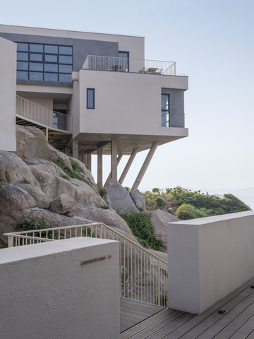 Lost Villa. Huanglong Island Lighthouse Hotel – Zhoushan, China