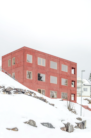 Preview of House in Red Concrete – Lillehammer, Norway