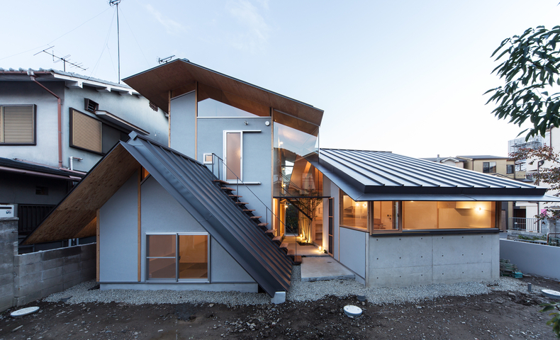 Eaves Around House – Kyoto, Japan