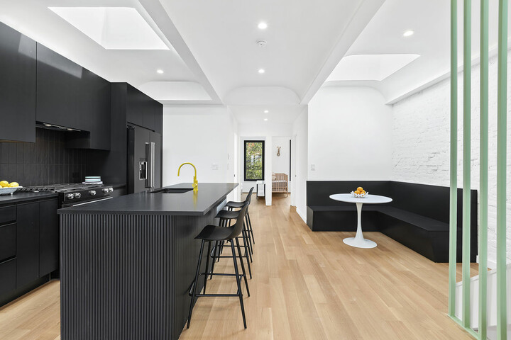 House Offset – Brooklyn, United States