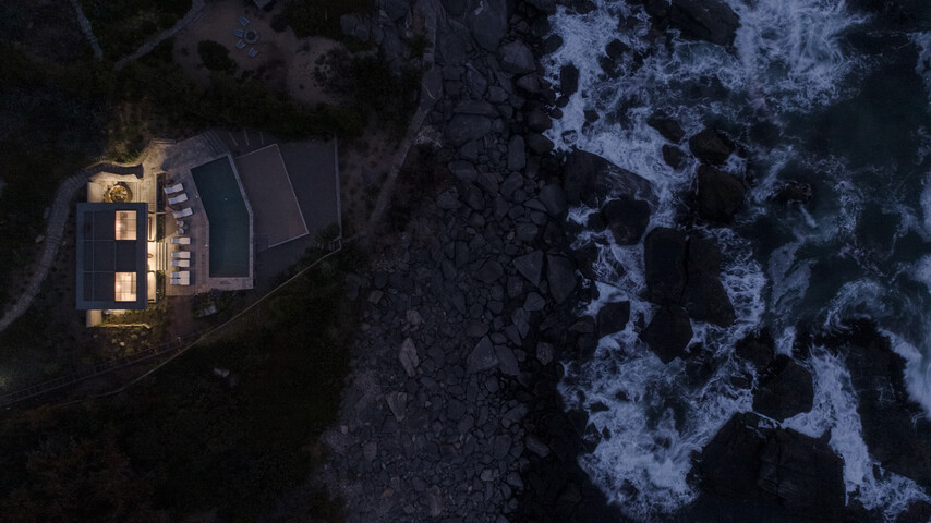 Preview of 10 Roof Pavilion – Valparaíso, Chile